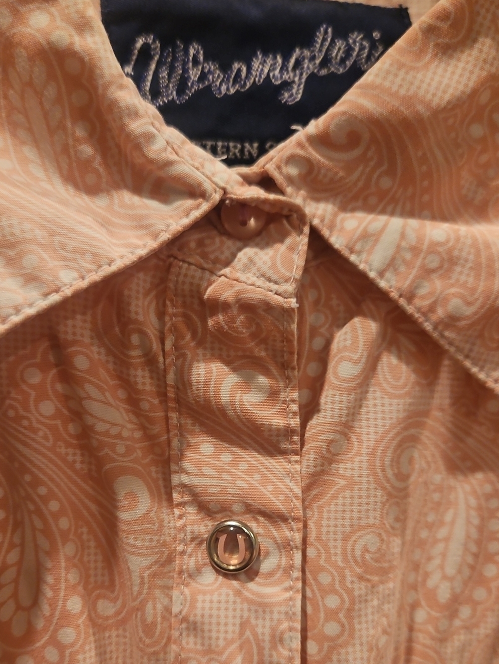 Wrangler Women's Pink Paisley Button-Up Shirt Size Large
